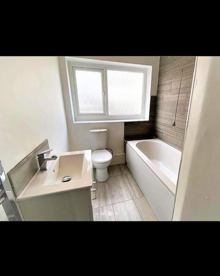 Business Friendly 3Br Home - King Size Beds & Centrally Located Swansea Exterior foto